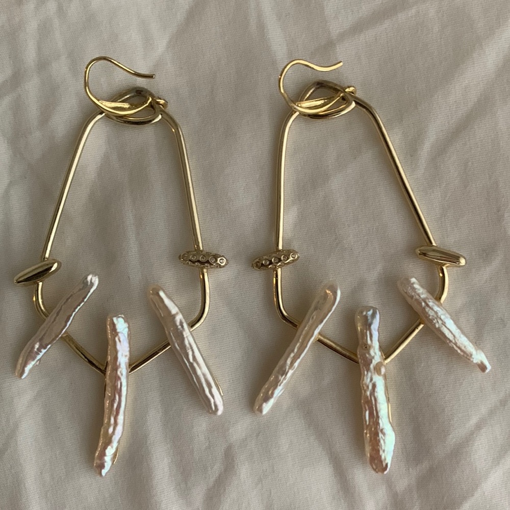 Kendra Scott pearl spiked earrings